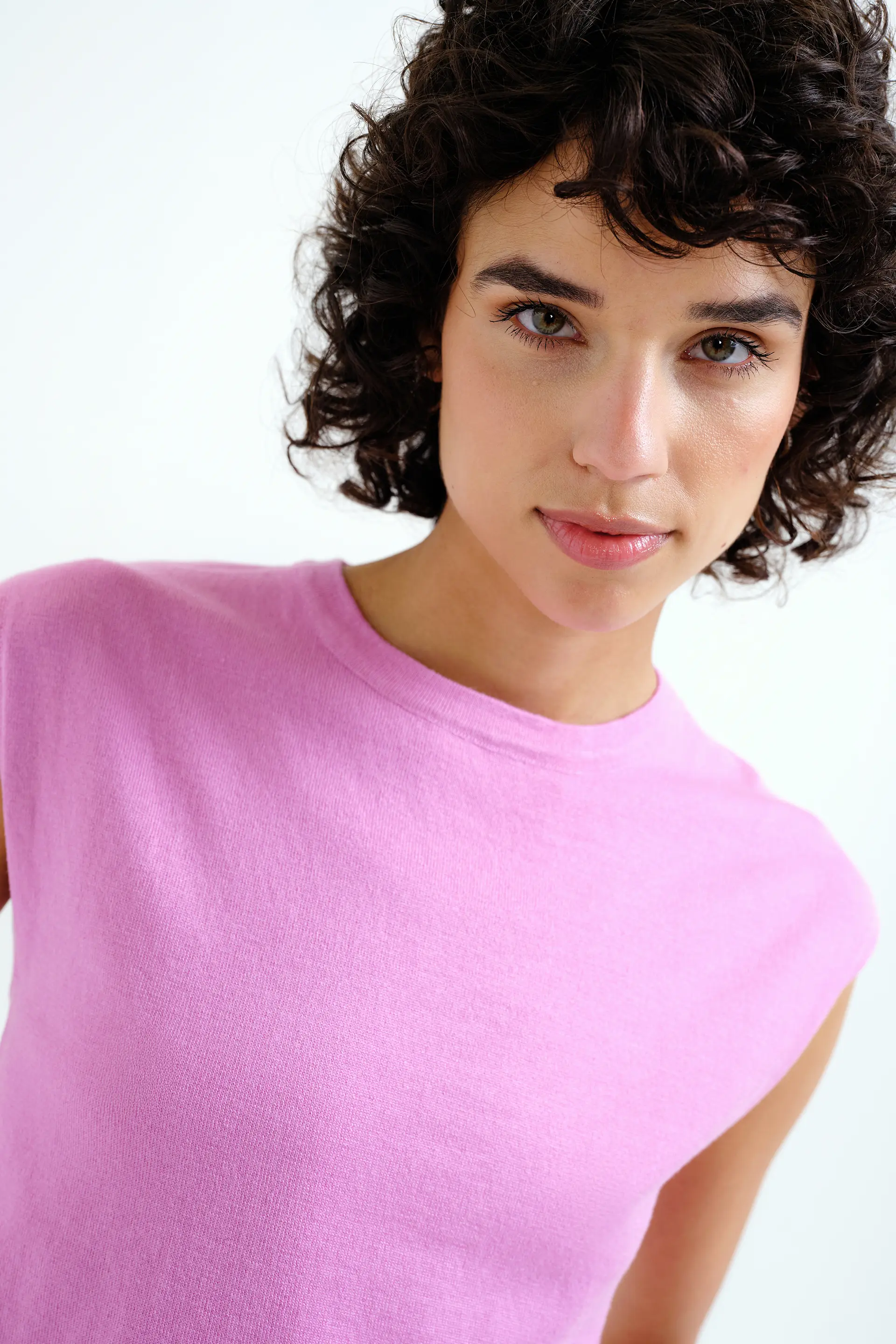 Top de punto suave rosa - Image 4