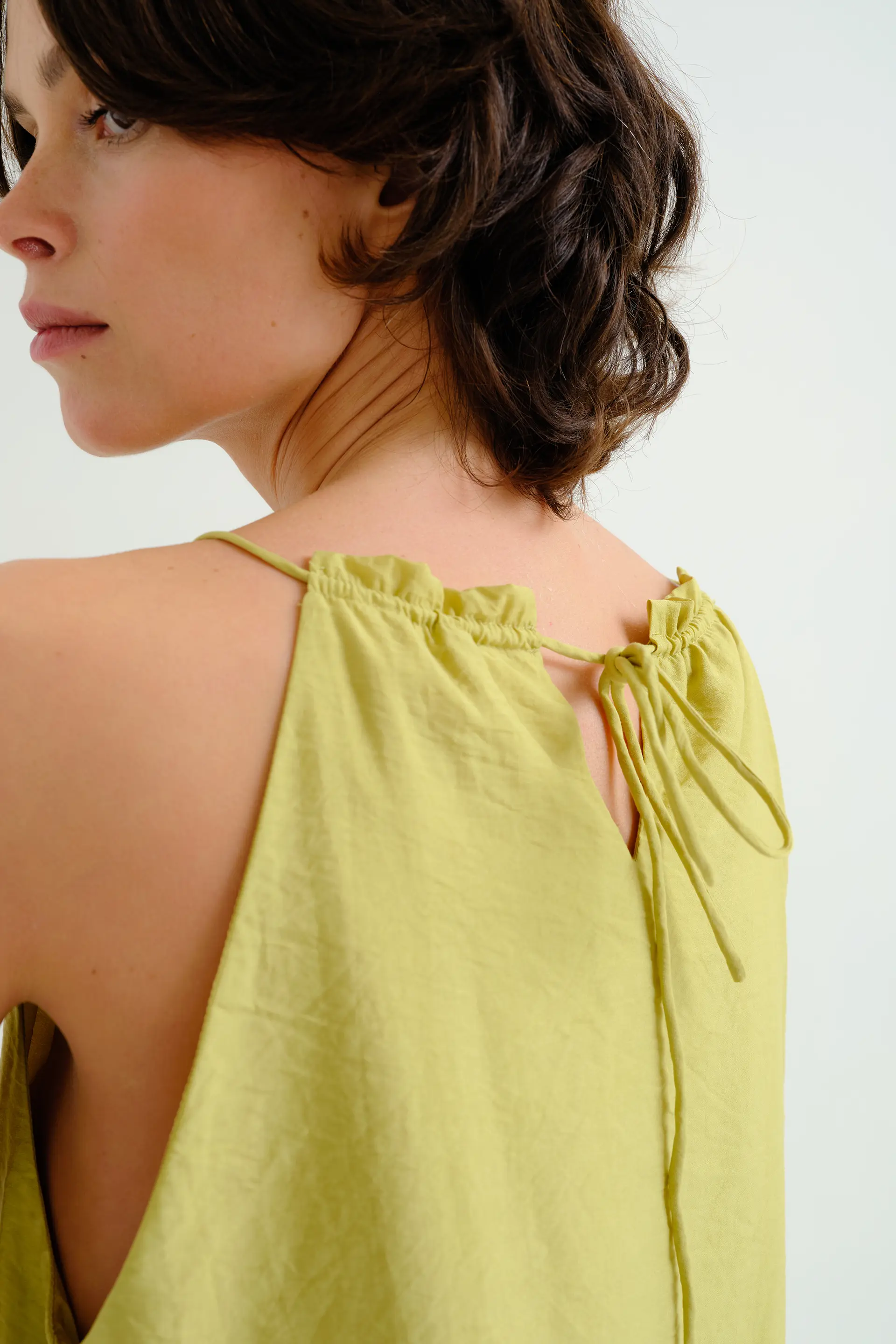 Top halter verde - Image 4