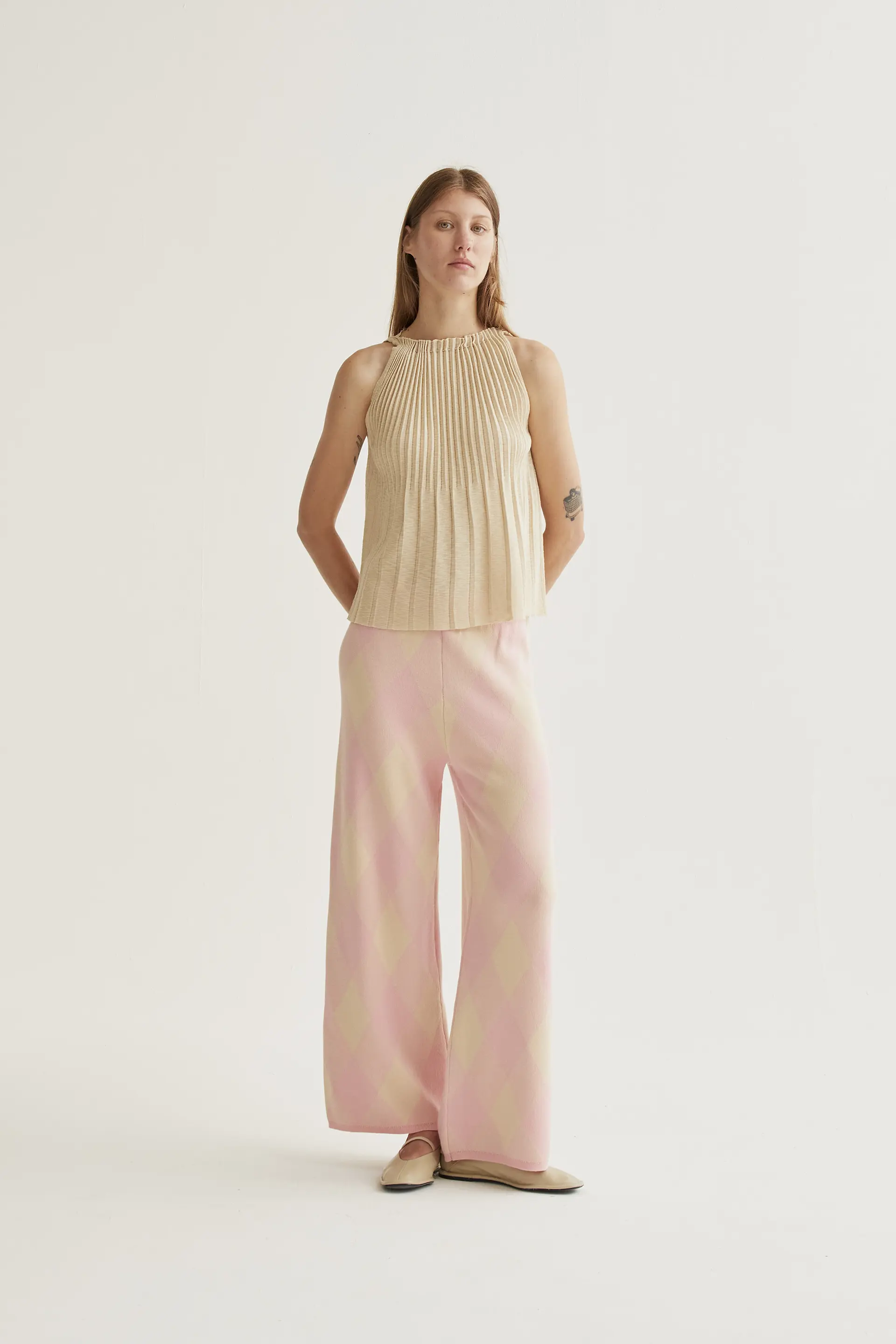 Top plisado beige - Image 5