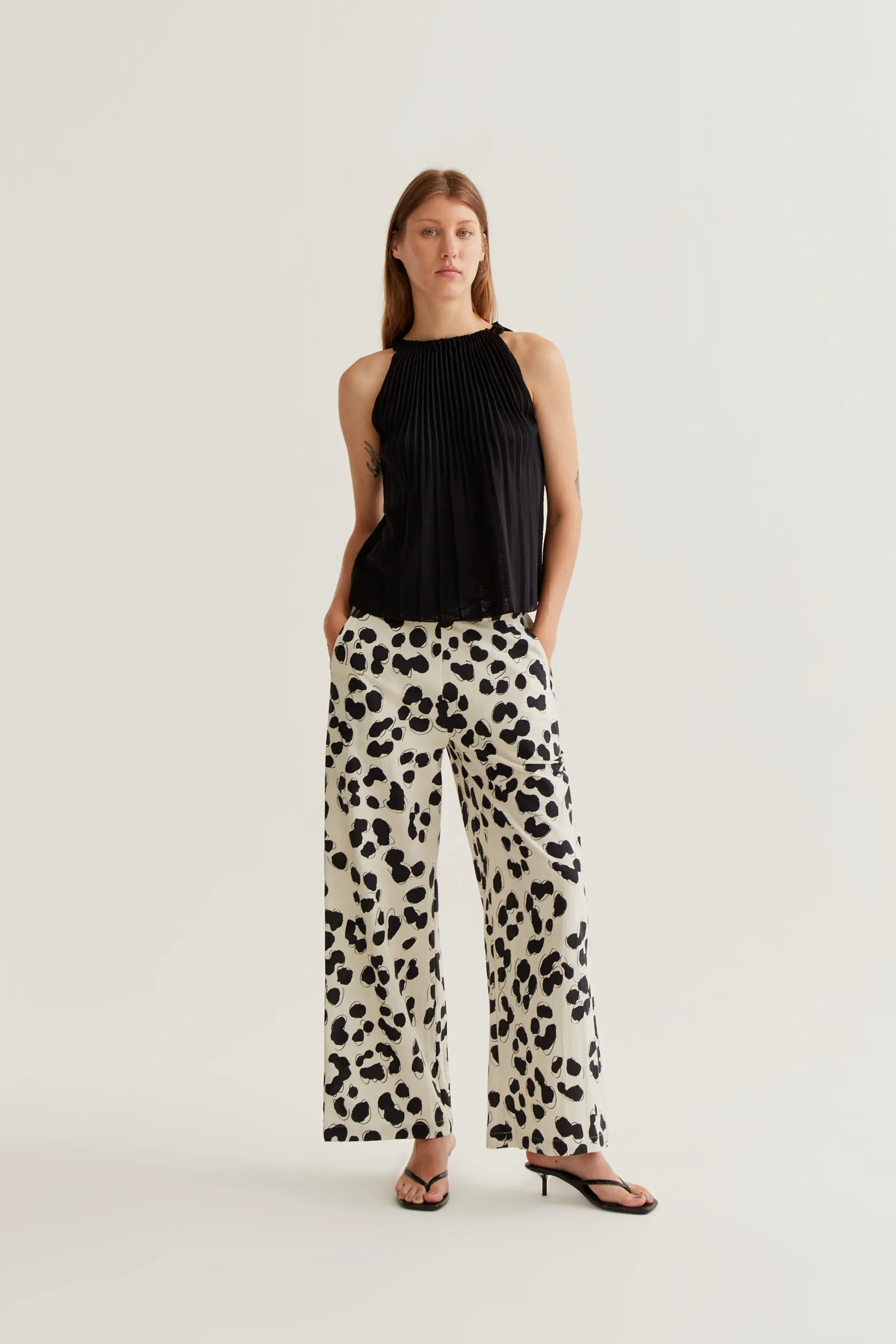 Top plisado negro - Image 5