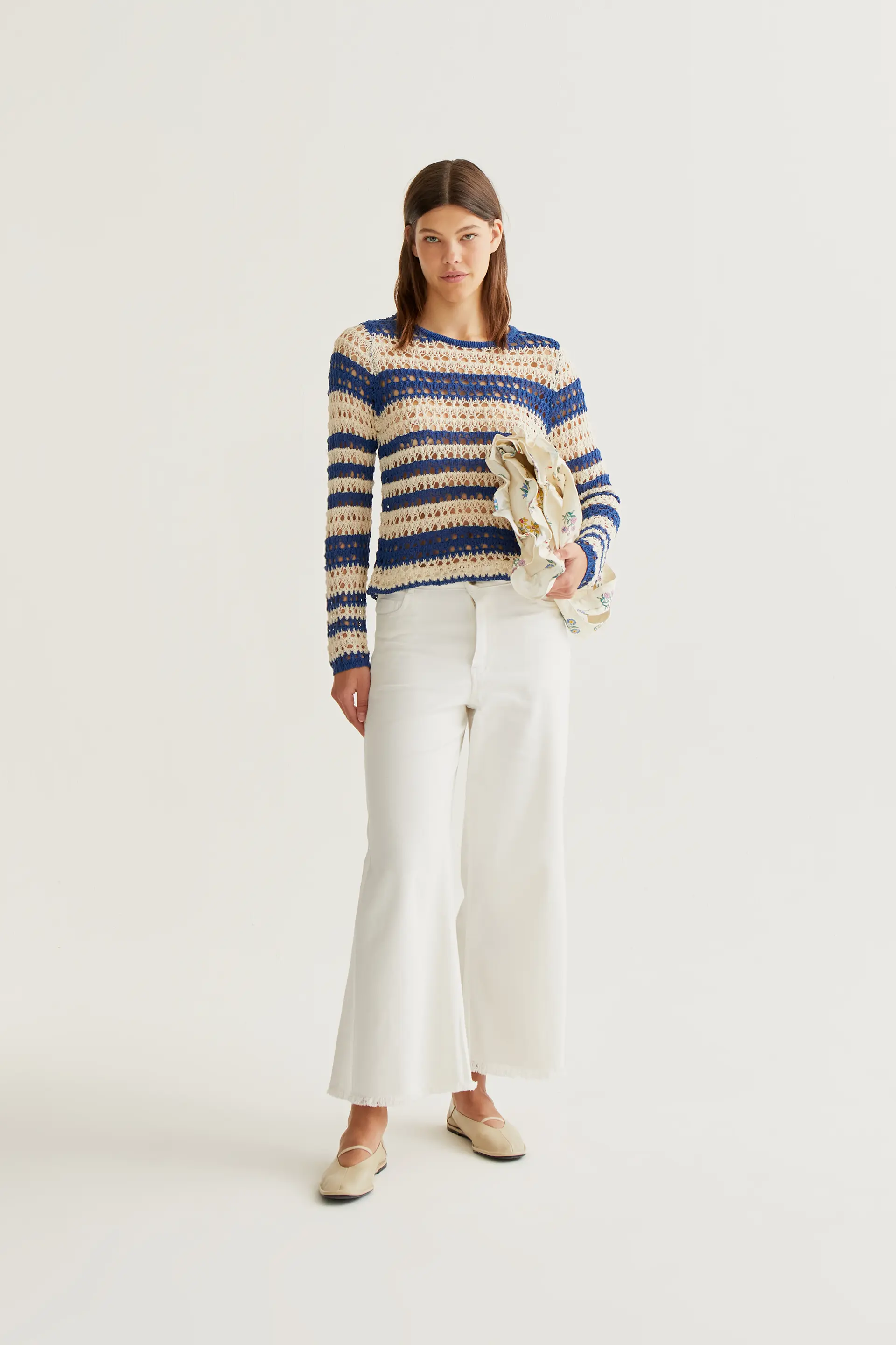 Top punto calado con rayas blanco y azul - Image 5