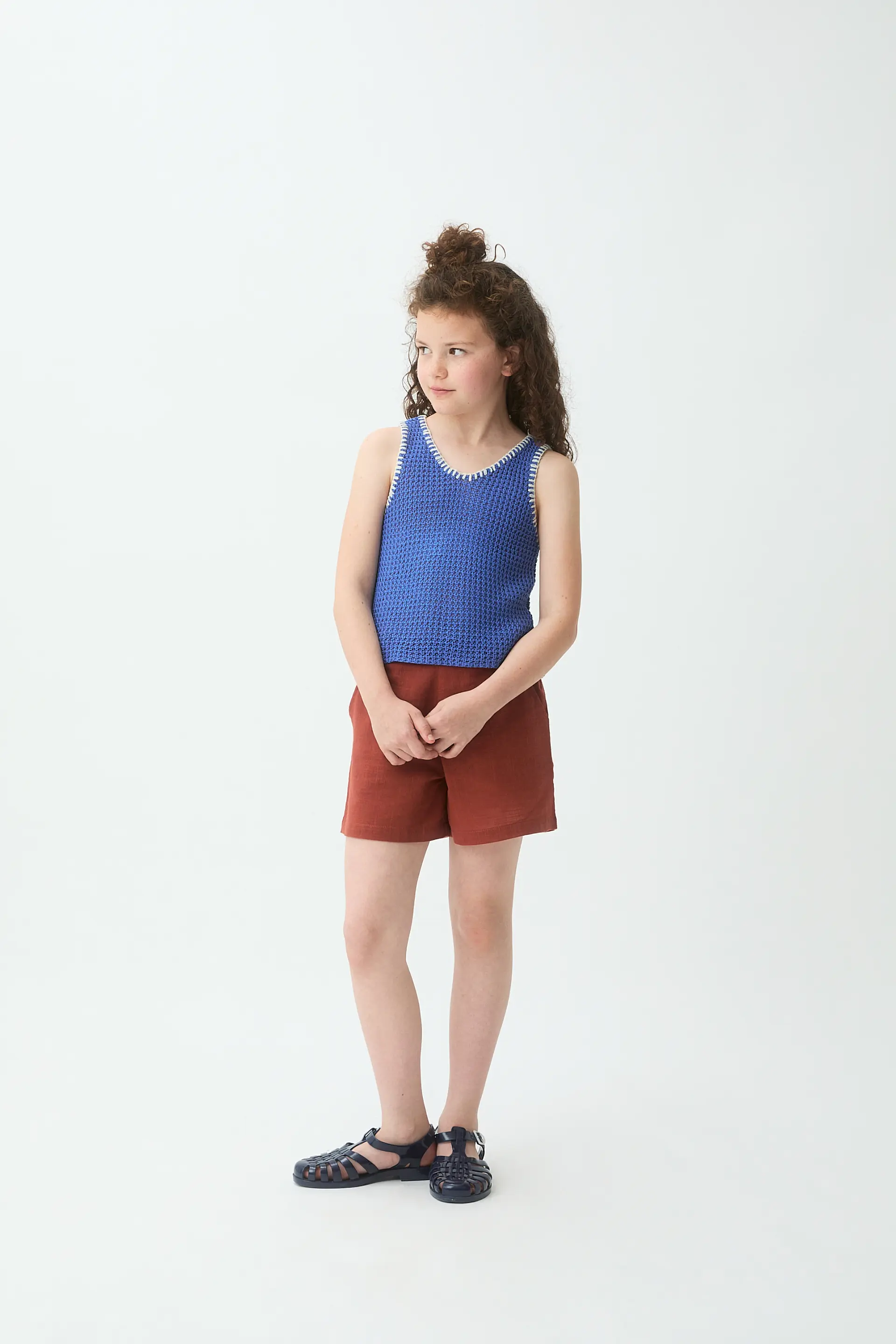 Top punto de niña azul