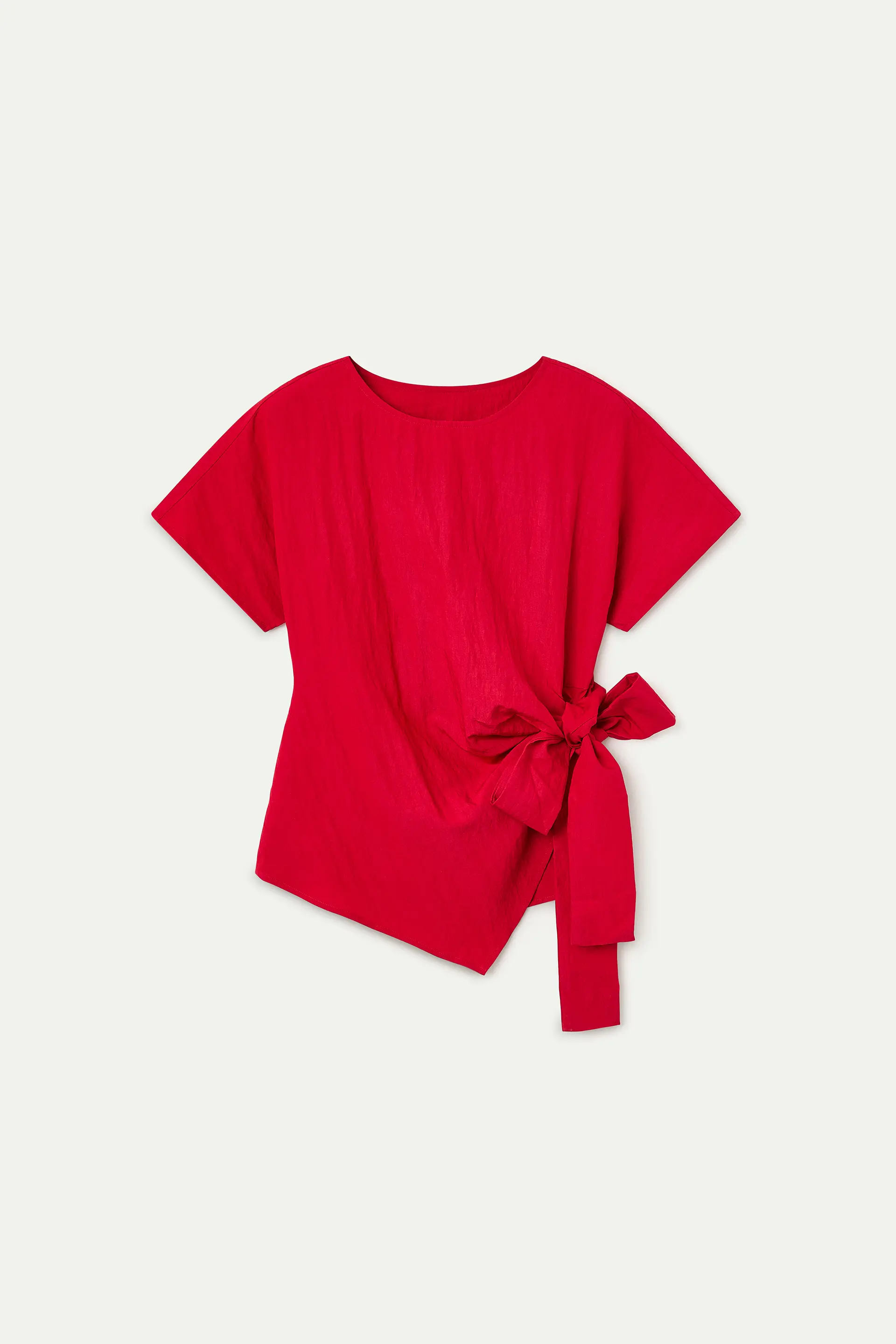 Top rojo con detalle lazado - Image 2