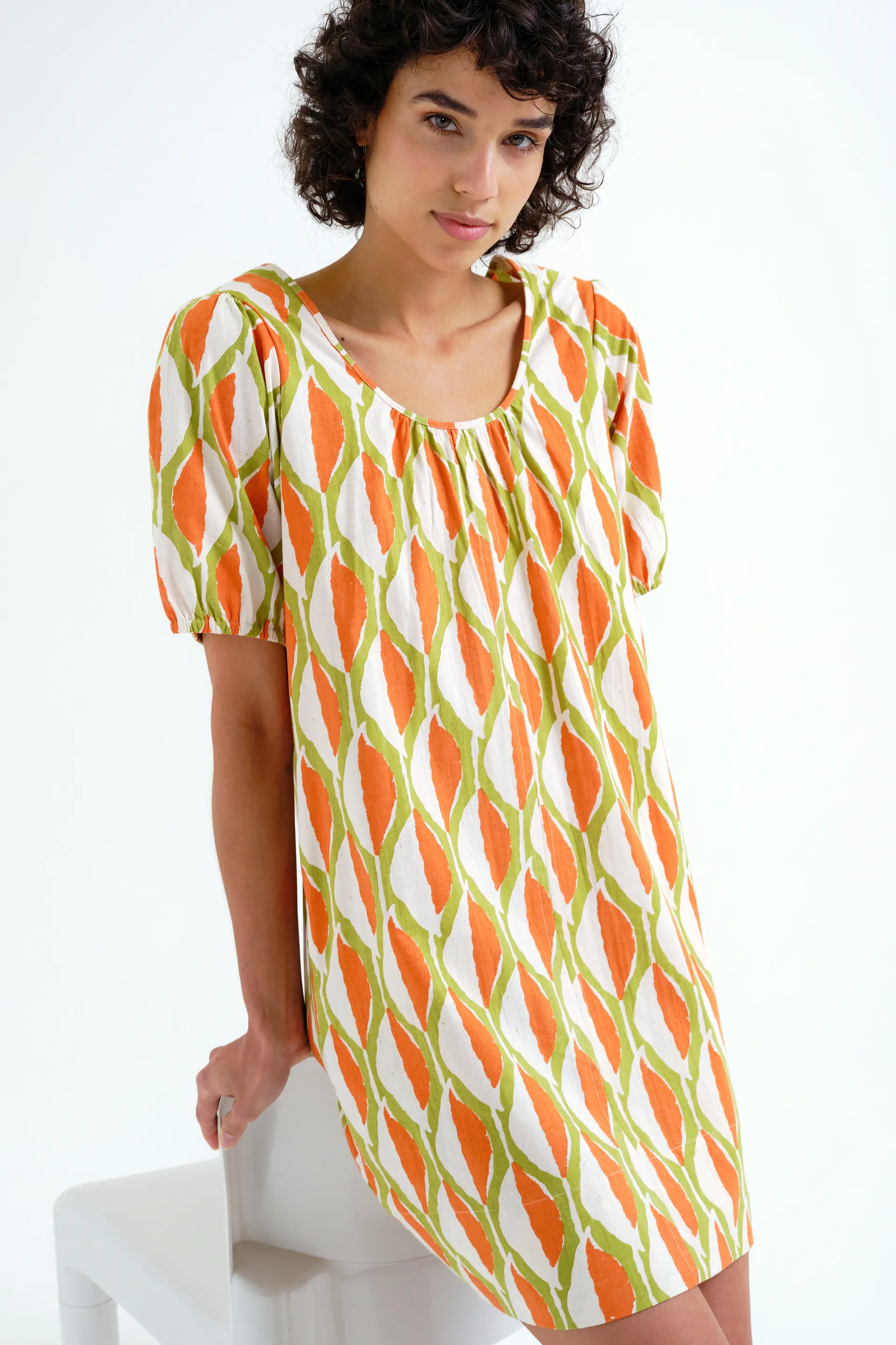 Vestido corto con estampado Aloe - Image 6