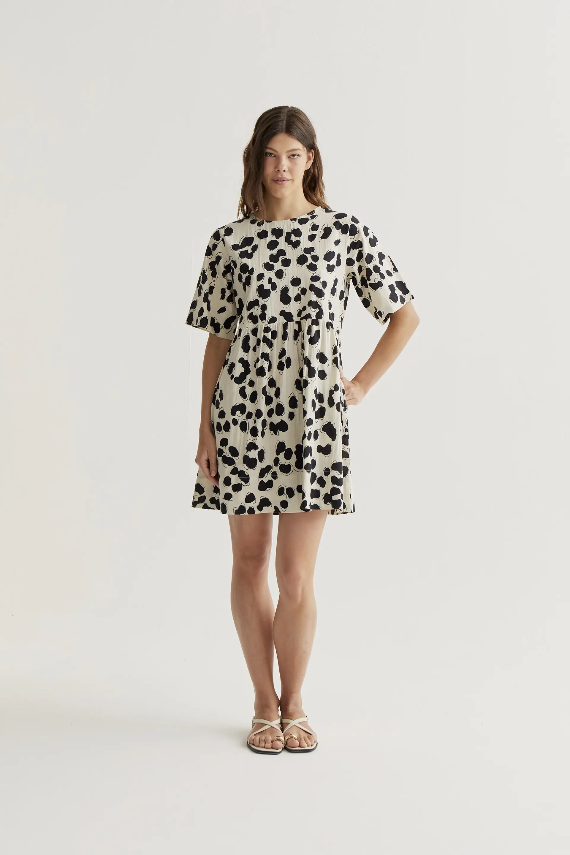 Vestido corto con estampado Dalmatian - Image 5