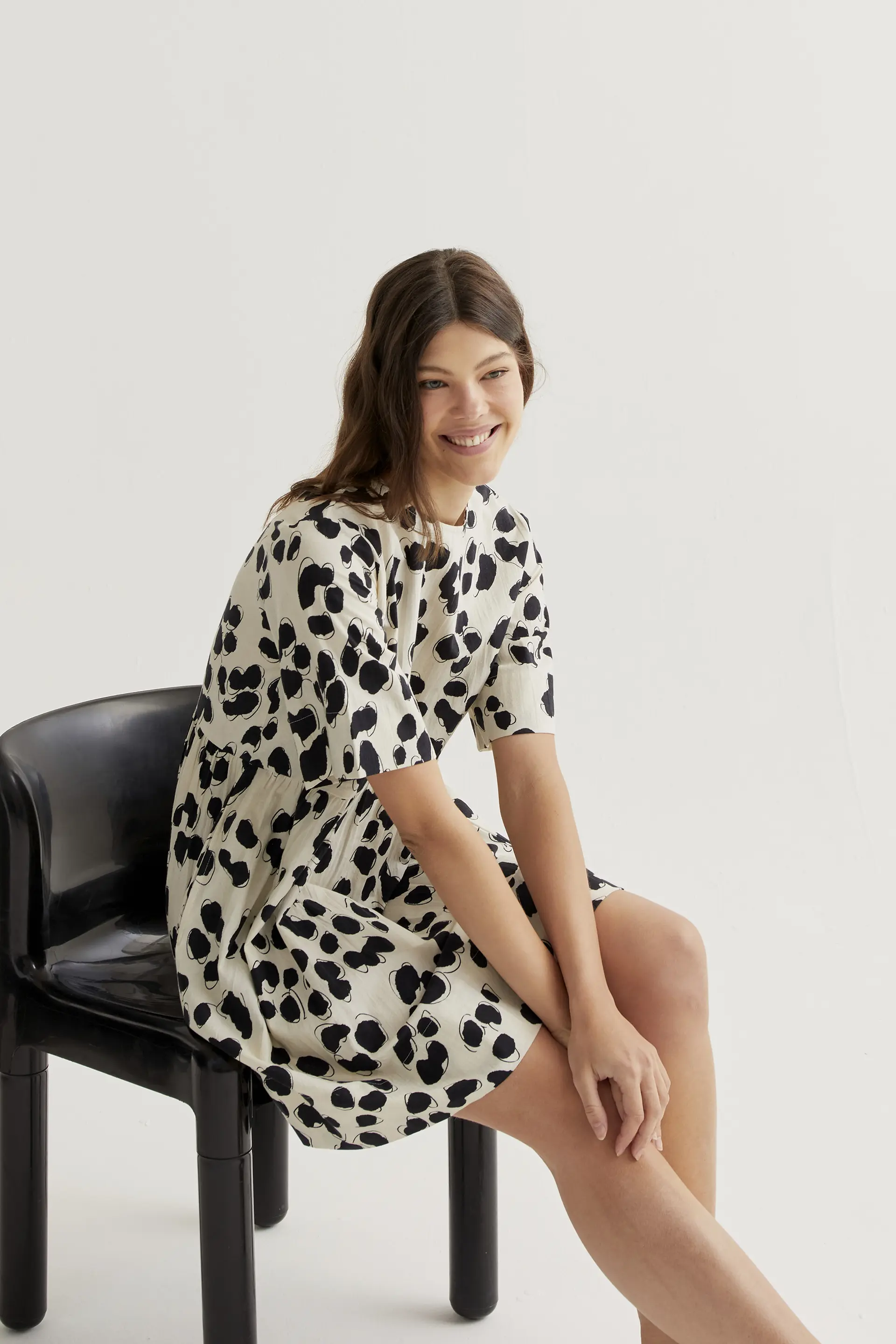 Vestido corto con estampado Dalmatian - Image 6