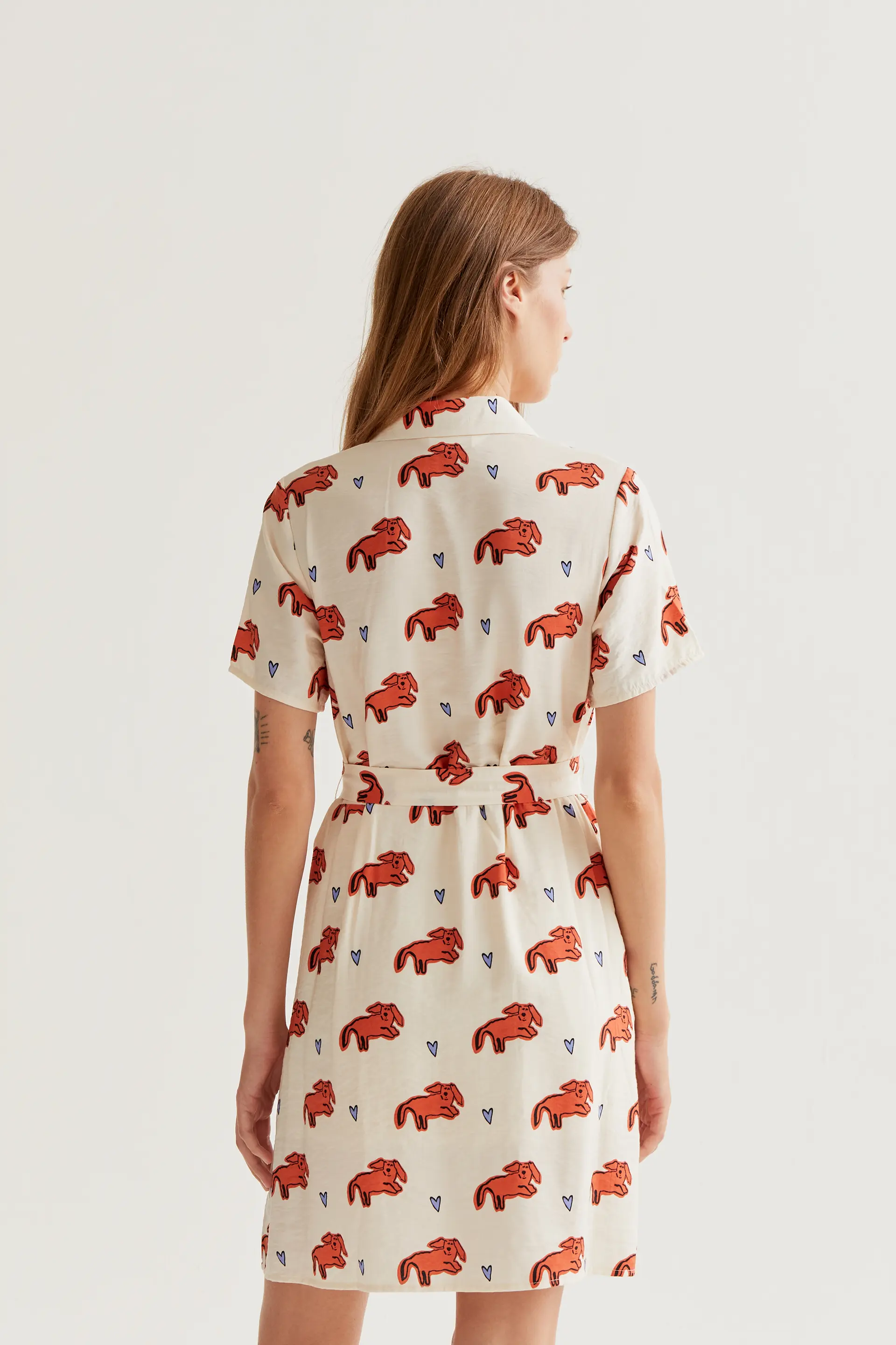 Vestido corto con estampado Tochi - Image 3