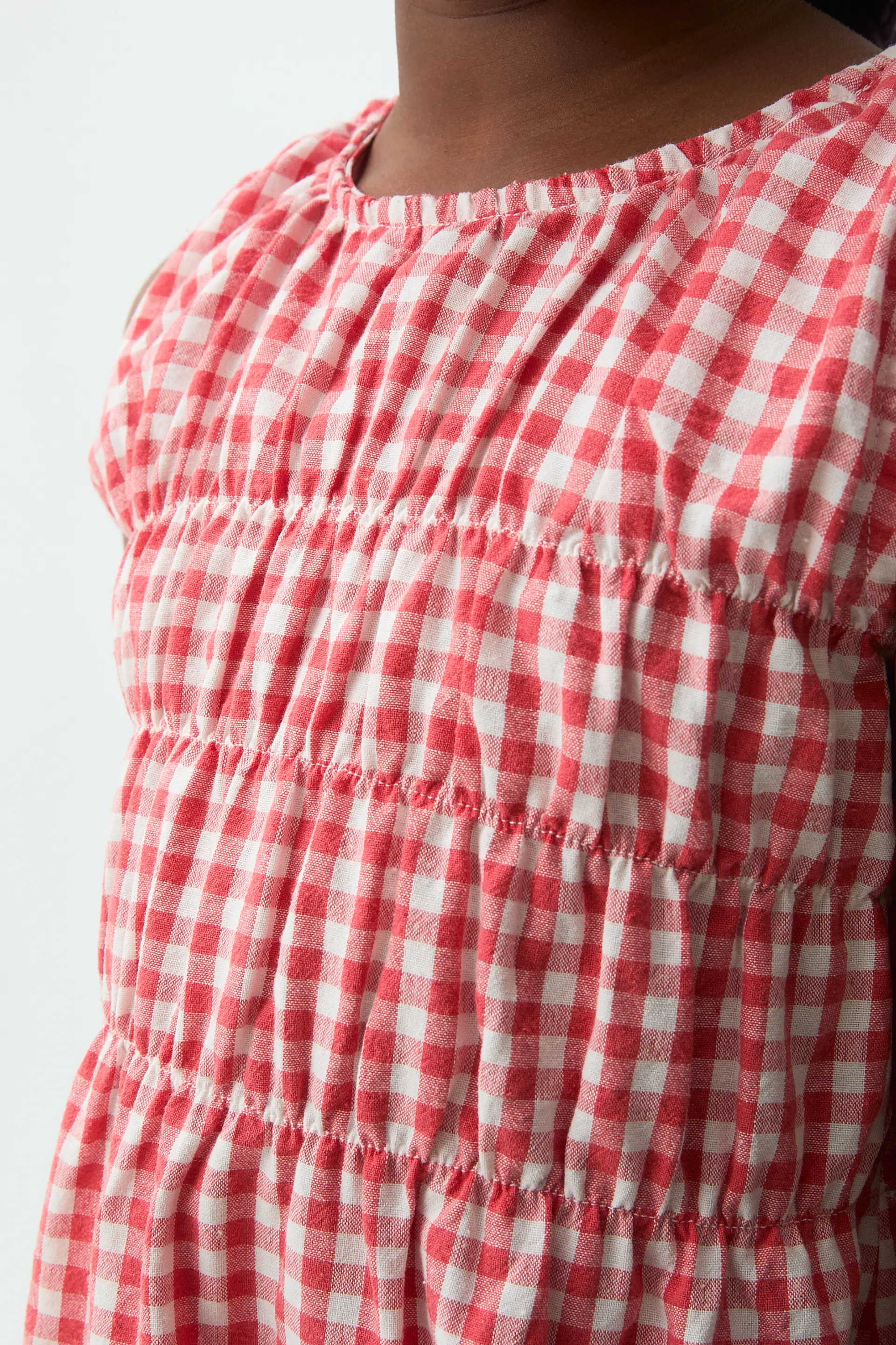 Vestido corto de niña con estampado Vichy rojo - Image 3