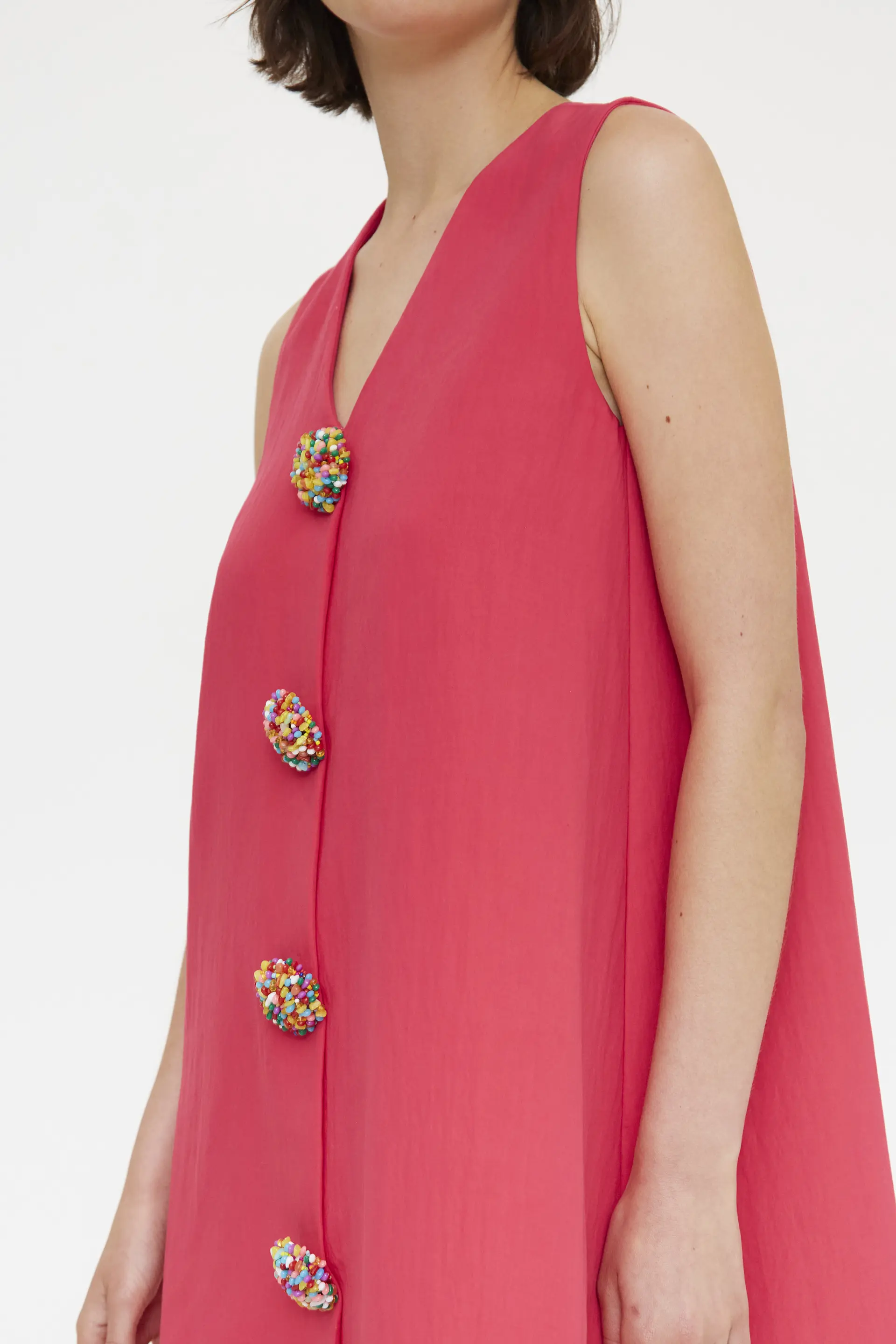 Vestido corto fucsia con botones multicolor - Image 4