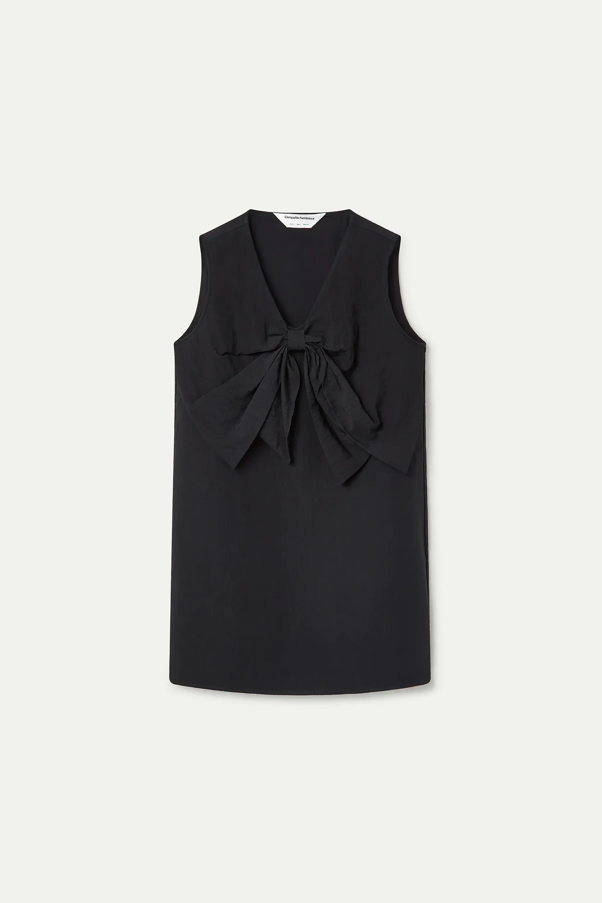 Vestido corto negro con detalle lazado - Image 2