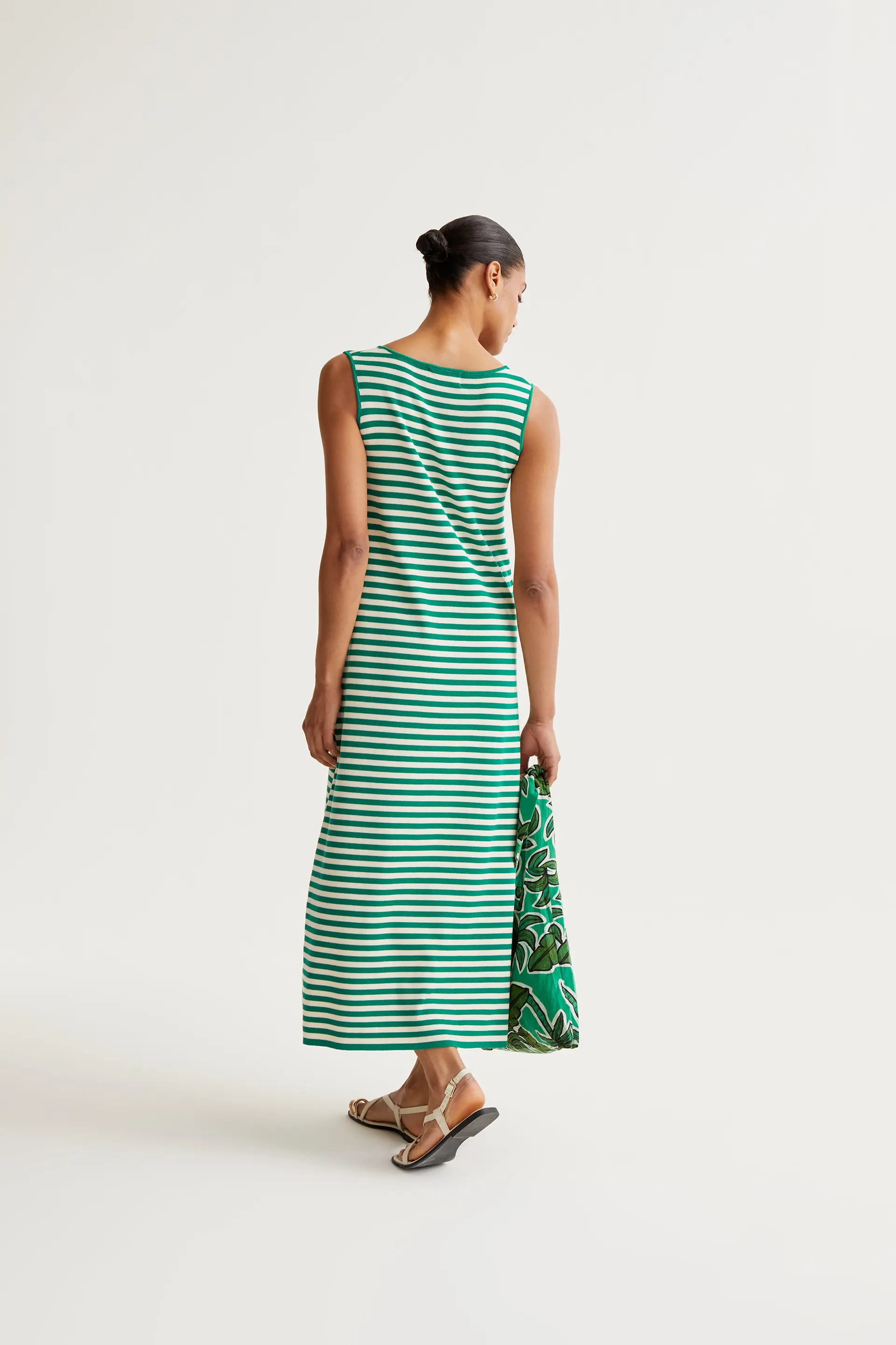 Vestido largo de punto con estampado de rayas blanco y verde - Image 3