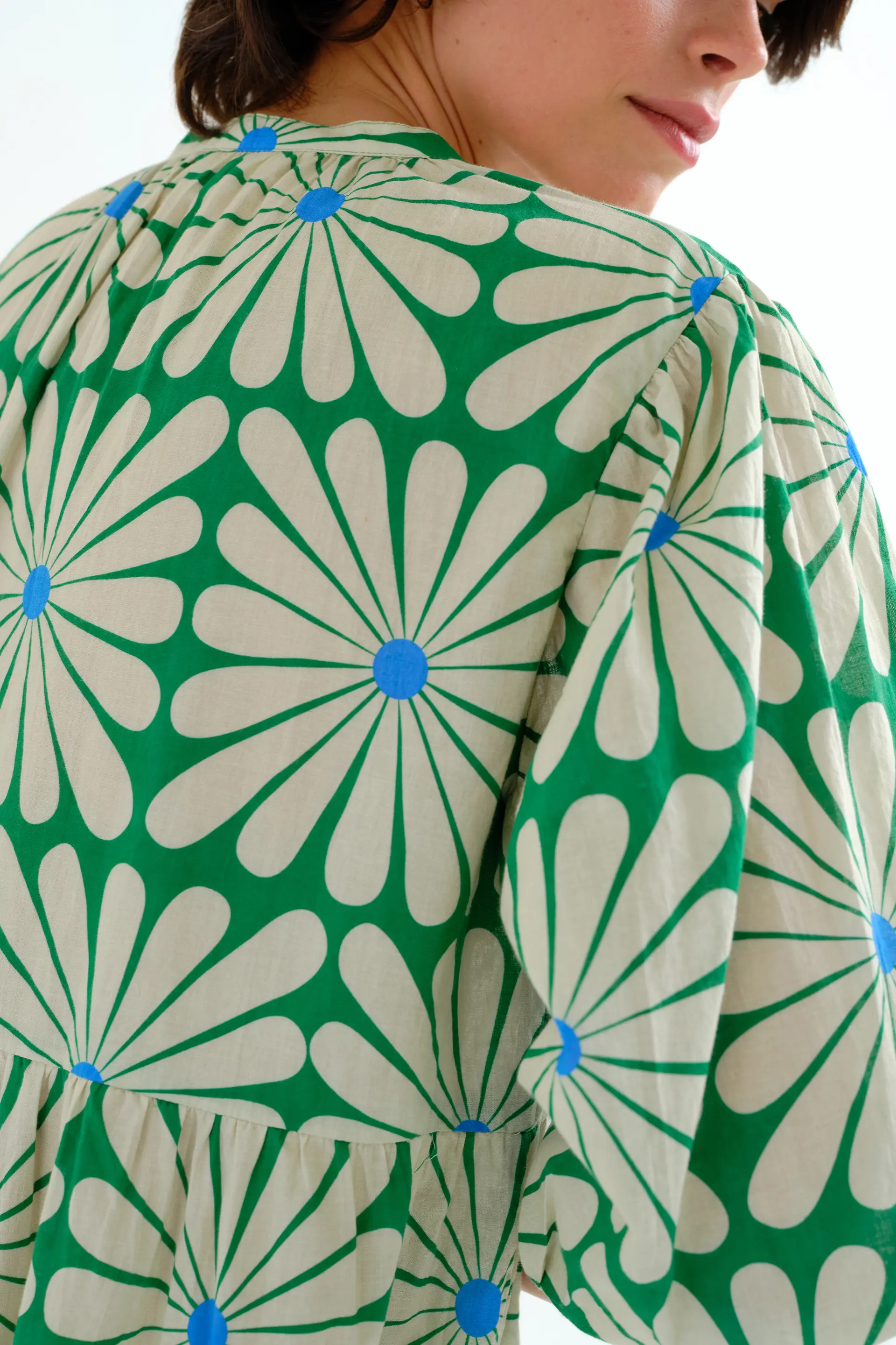 Vestido largo playero con estampado Olive Flower Green - Image 4