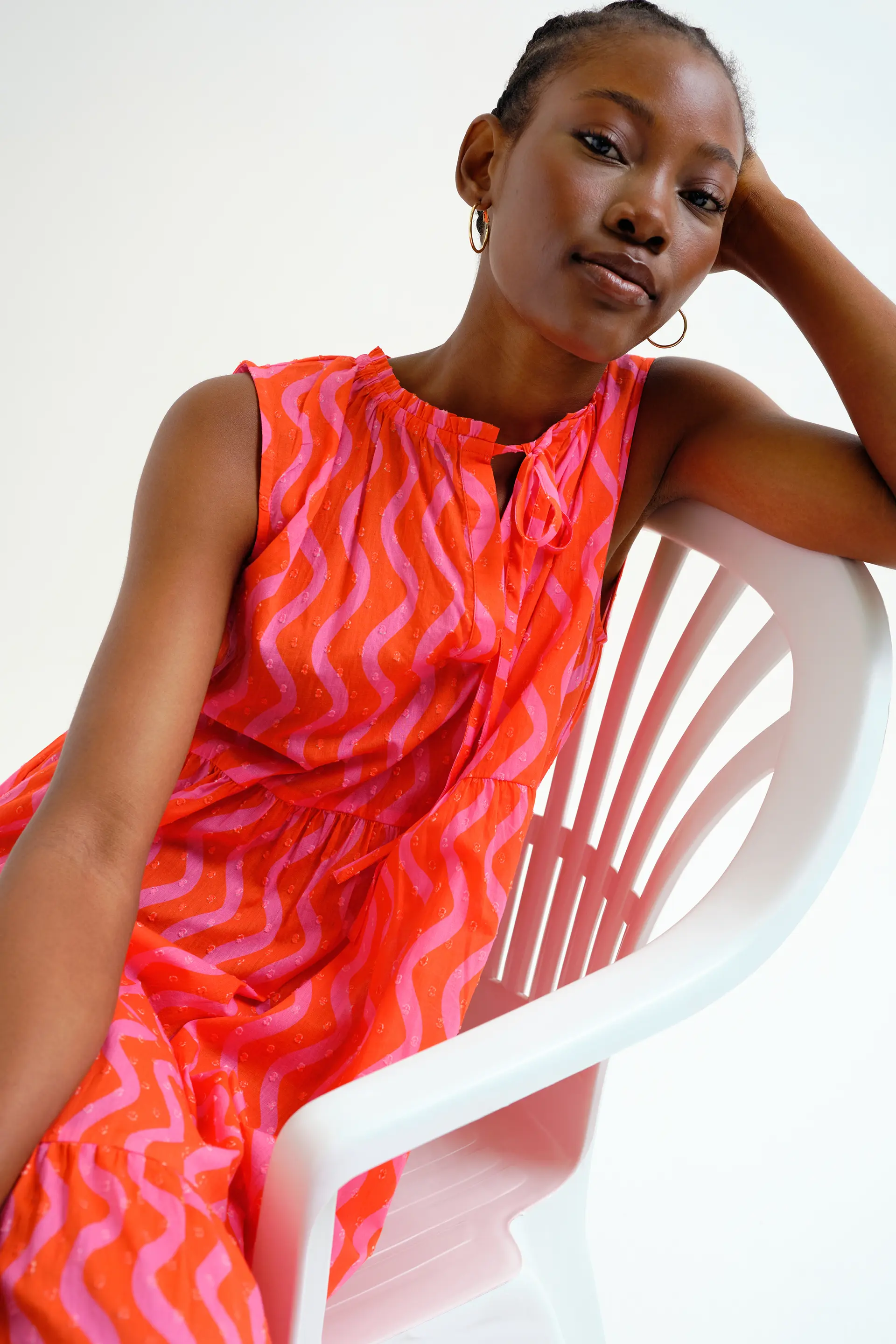 Vestido largo playero con estampado Wave Red & Pink - Image 5